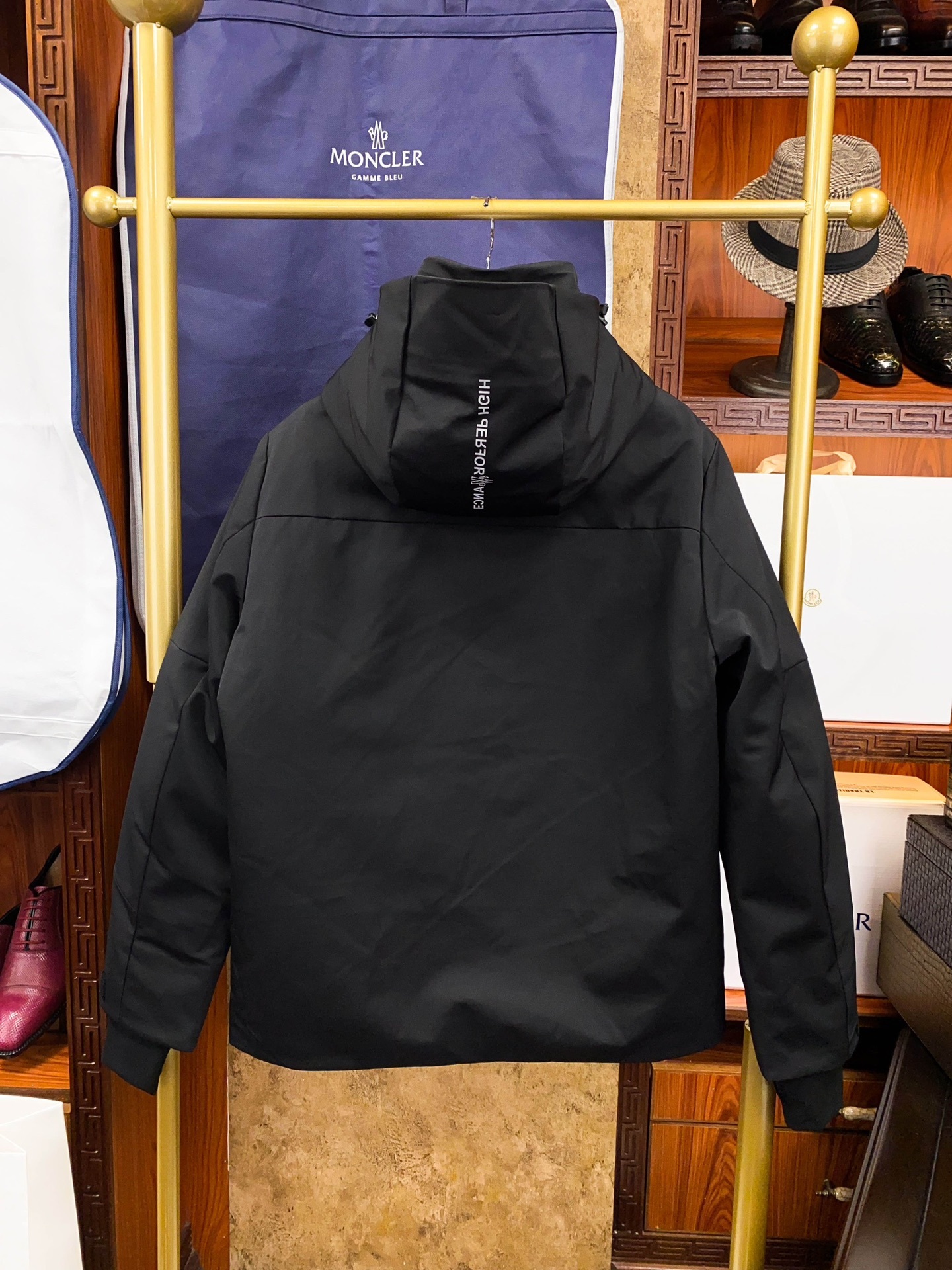 モンクレール「Moncler」Grenoble 2025 新作 メンズスキーダウンブルゾン