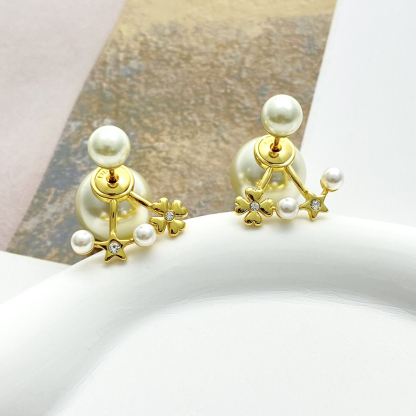 ディオール「Dior」 ダブルパール＆スター イヤリング