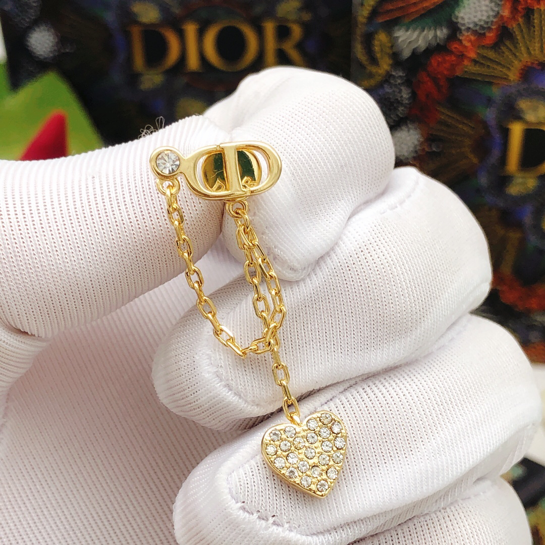 ディオール「Dior」TRIBALES イヤリング