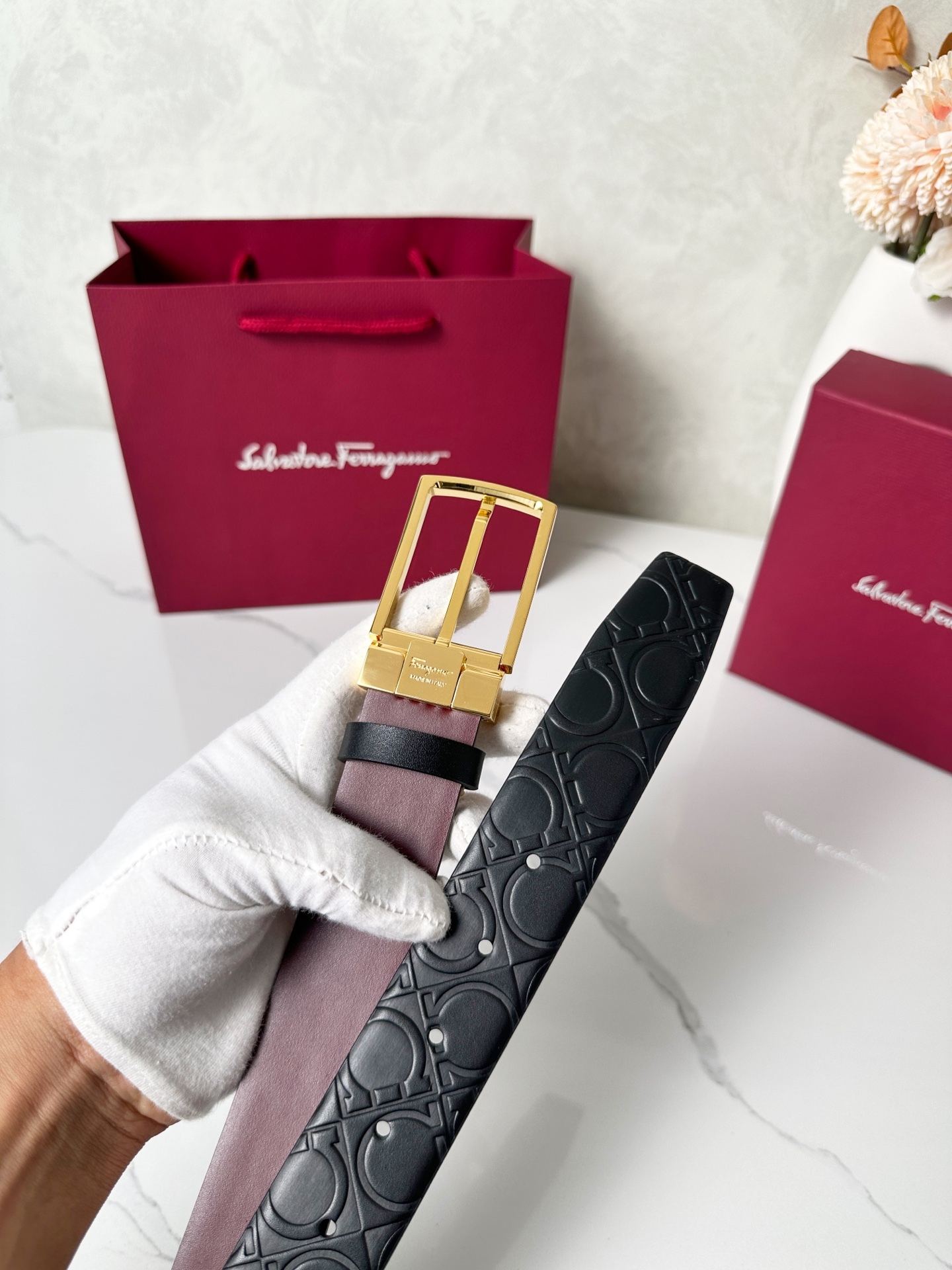 フェラガモ「Ferragamo」Gancini リバーシブル レザー ベルト