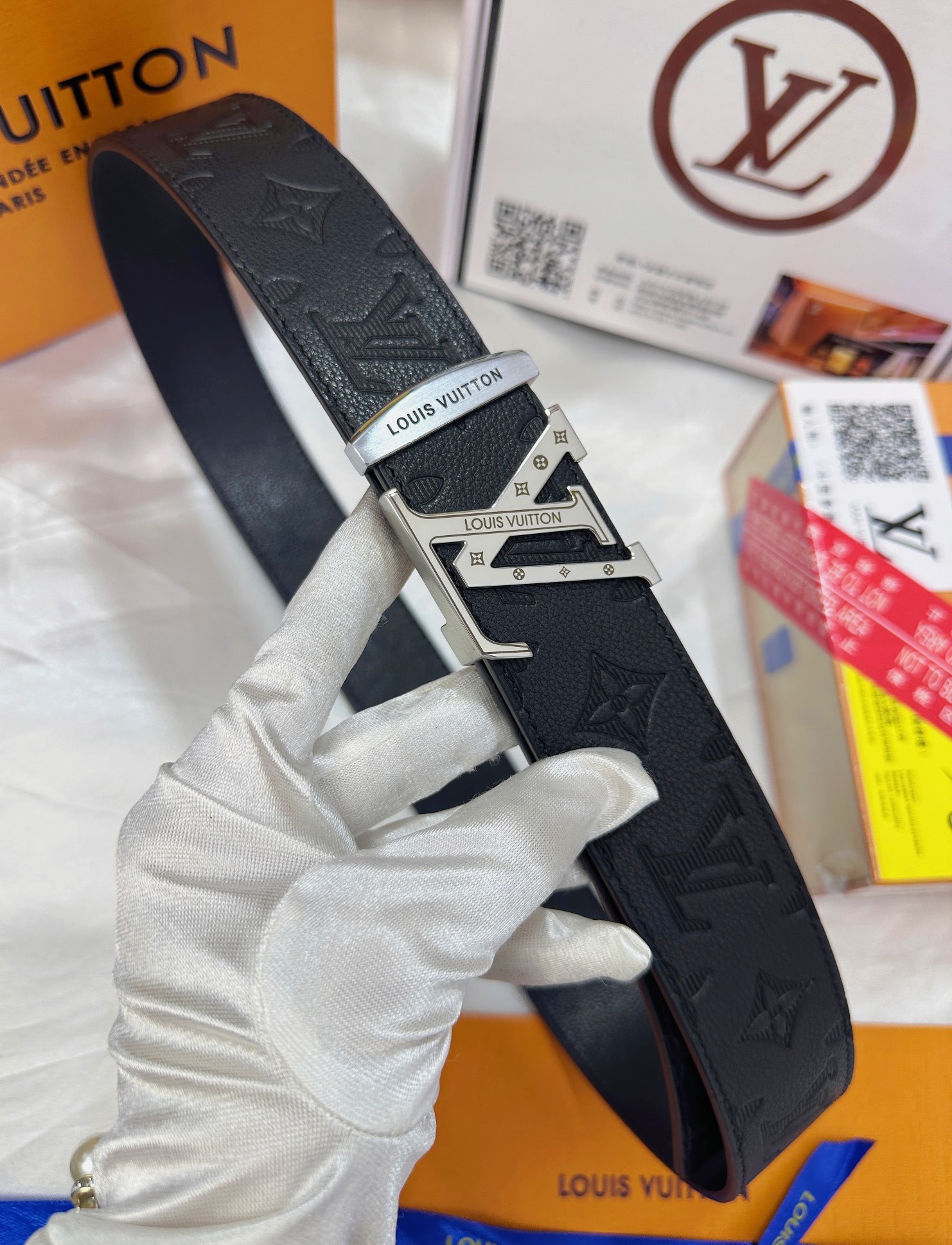 ルイ・ヴィトン「Louis Vuitton」モノグラム エンボス レザー リバーシブル ベルト100CM