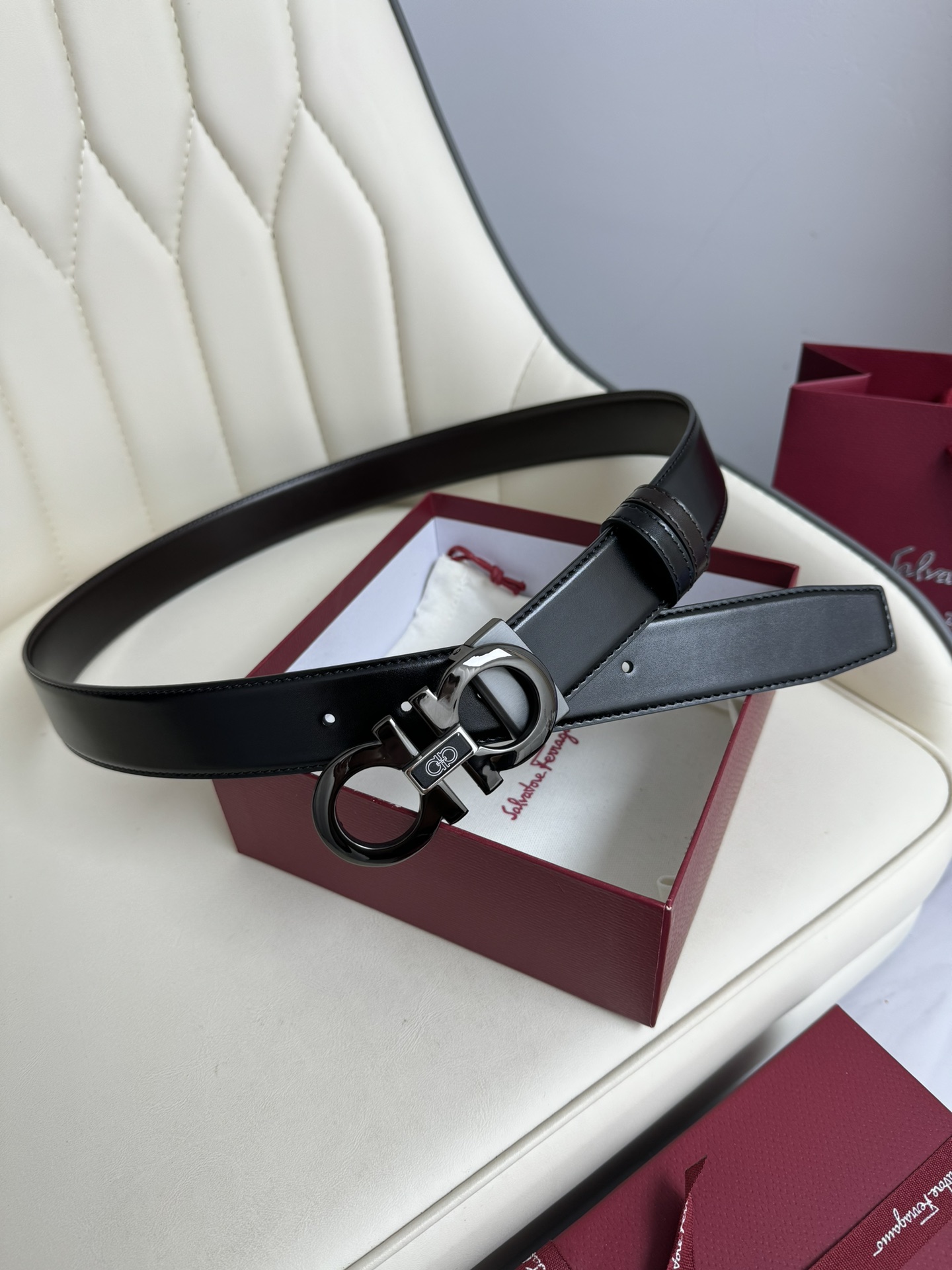 フェラガモ「Ferragamo」リバーシブル レザー ベルト100CM