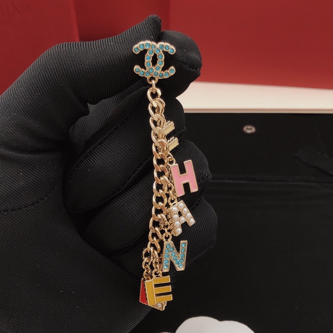 シャネル「Chanel」 マルチカラー フリンジ ピアス