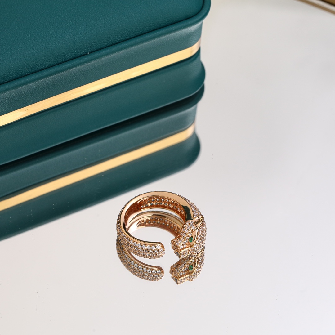 カルティエ「Cartier」Panthère de Cartier フルダイヤモンドリング