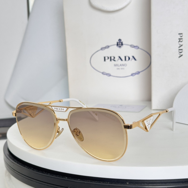 プラダ「Prada」Linea Rossa 2025 サングラス