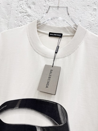 バレンシアガ「Balenciaga」ハイネックプレミアムコットン半袖Tシャツ