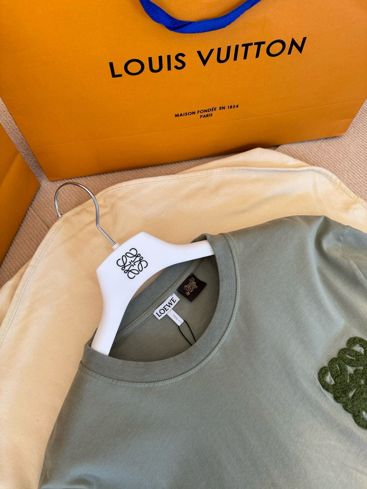 ロエベ「Loewe」アナグラム タオル刺繍 ウォッシュドTシャツ