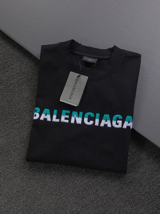 バレンシアガ「Balenciaga」ツートンカラー レター エンブロイダリー Tシャツ