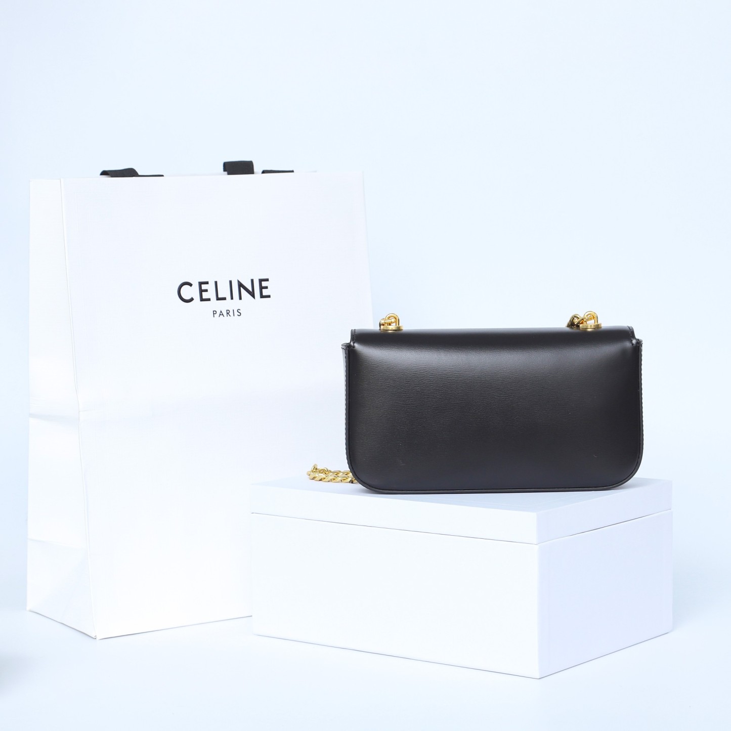 セリーヌ「Celine」Triomphe チェーンショルダーバッグ