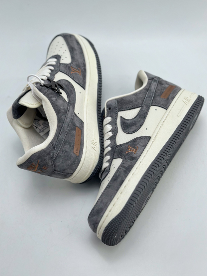 「コラボモデル」Louis Vuitton x Nike Air Force 1 Low スニーカー