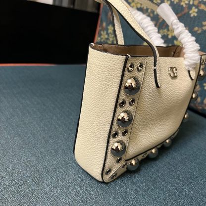 ヴァレンティノ「Valentino」ガラヴァーニ スモール レザー ハンドバッグ