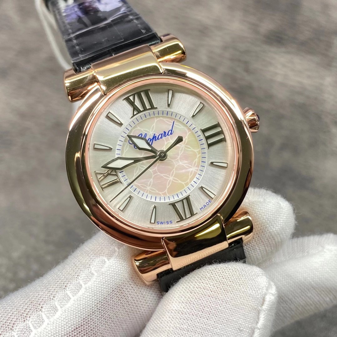 ショパール「Chopard」ハッピースポーツレディースウォッチ34mm