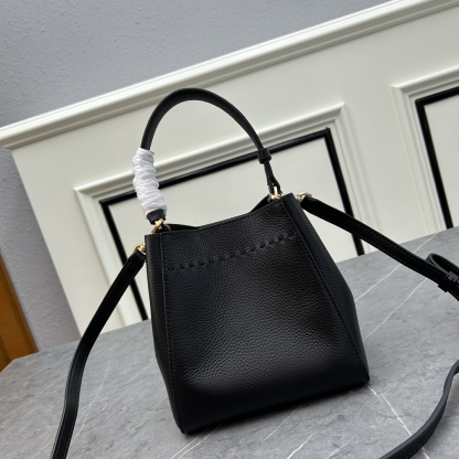 トリー バーチ「Tory Burch」 MCGRAW HOBO スモールショルダーバッグ