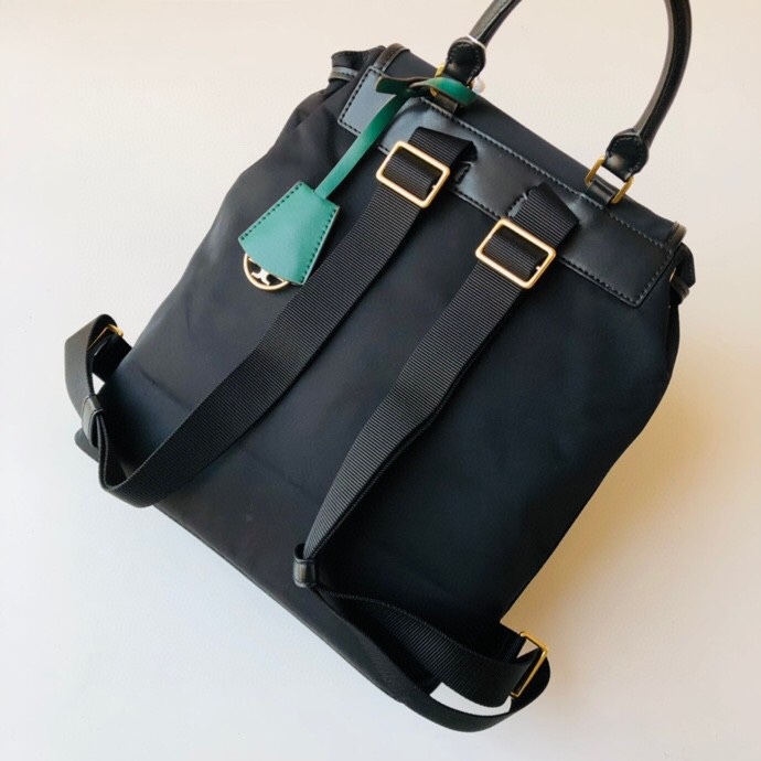 トリー バーチ「Tory Burch」TB パッチワークレザータグ バックパック