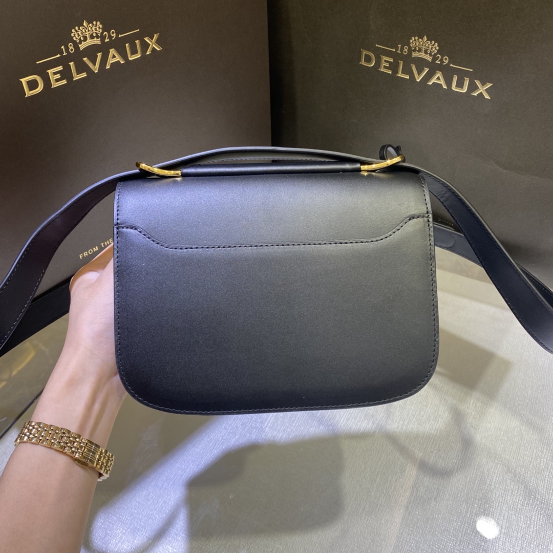 デルヴォー「Delvaux」P1100 ショルダーバッグ
