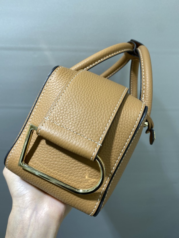 デルヴォー「Delvaux」Cool Box ハンドバッグ