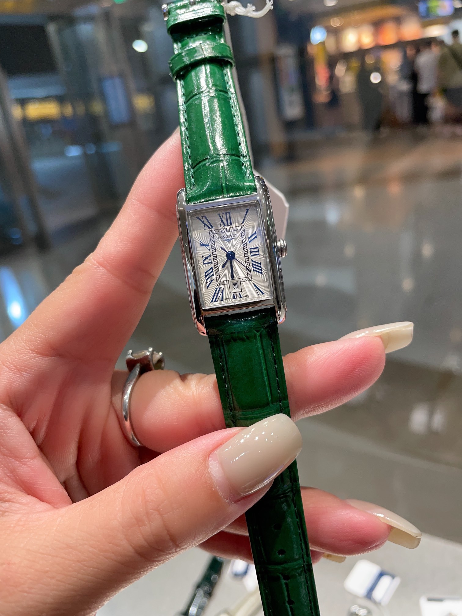 ロンジン「Longines」ドルチェヴィータ レディース クォーツウォッチ 33×22mm