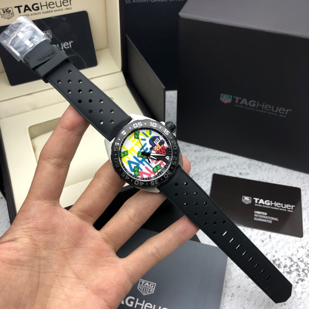 タグ・ホイヤー「TAG Heuer」カレラオートマティック ユニセックス 腕時計41mm