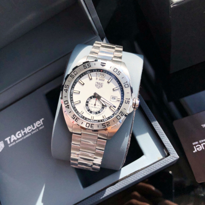 タグ・ホイヤー「TAG Heuer」カレラ ヒューアークロノグラフ スチールブレスレット 腕時計43mm