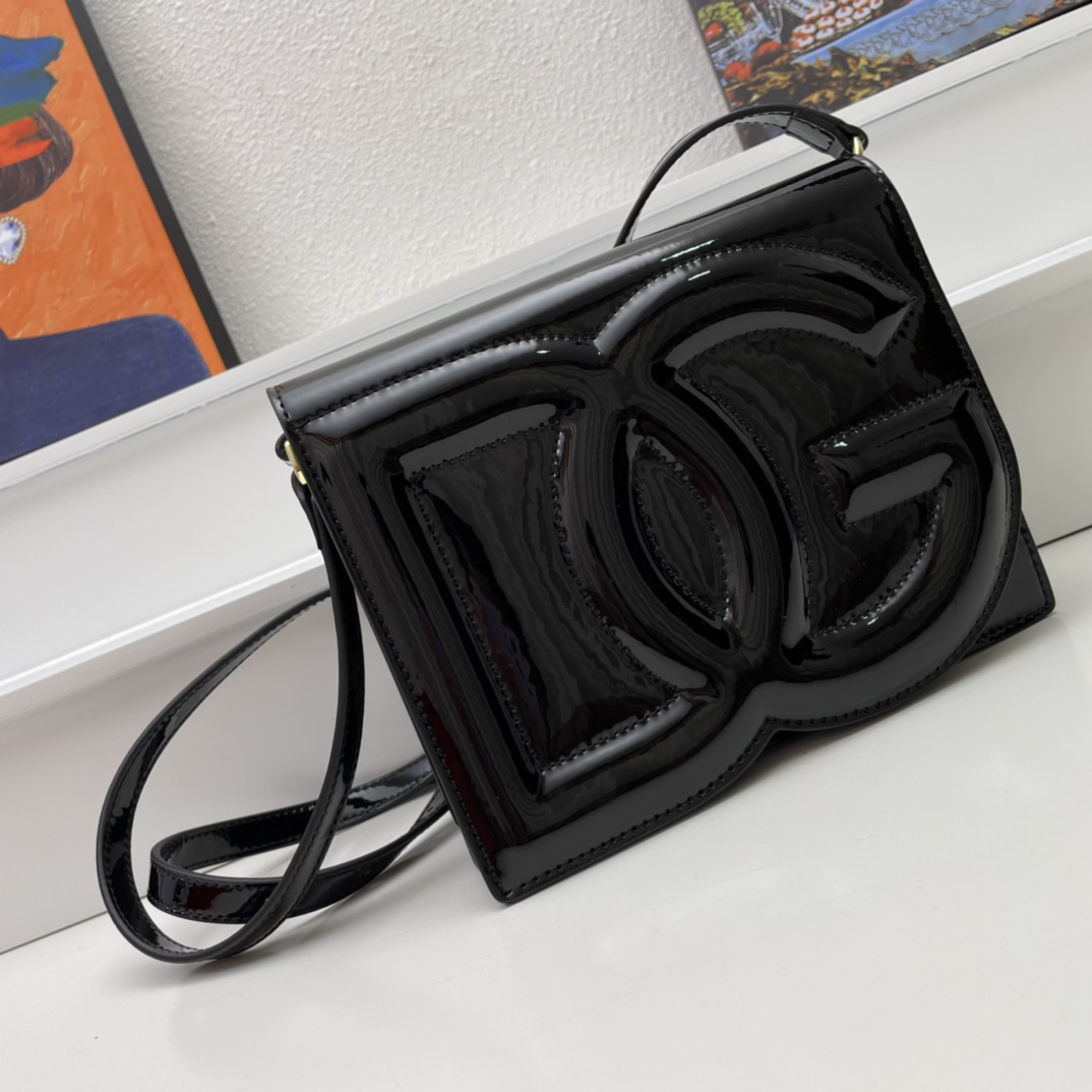 ドルチェ・アンド・ガッバーナ「D&G」ラミネートレザー ショルダーバッグ