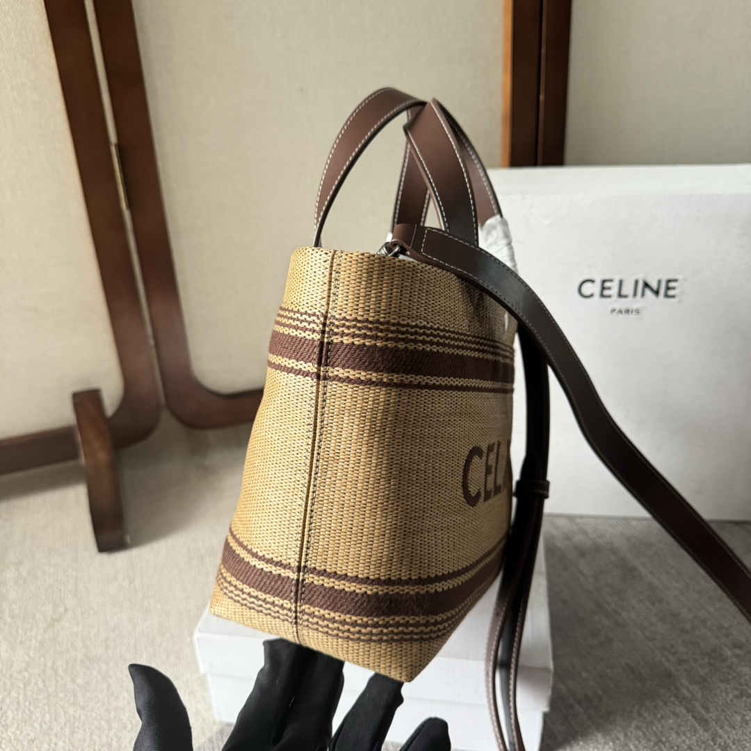 セリーヌ「Celine」Plein Soleilシリーズ ラフィアトートバッグ