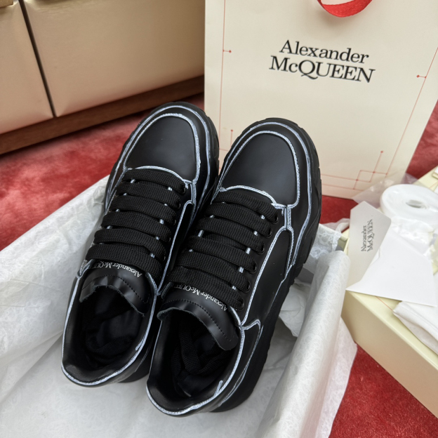 アレキサンダー・マックイーン［Alexander McQueen］Oversized Sneaker "Silk Gloss Leather" スニーカー