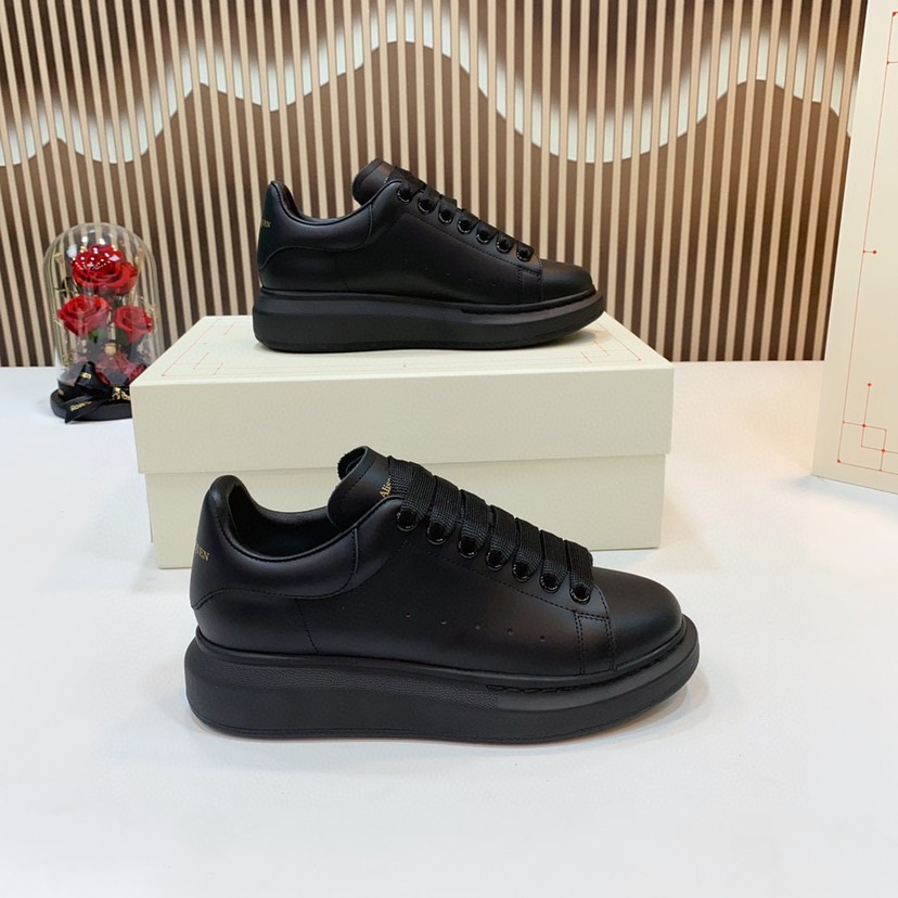アレキサンダー・マックイーン［Alexander McQueen］Oversized Sneaker "Silk Gloss Leather" スニーカー