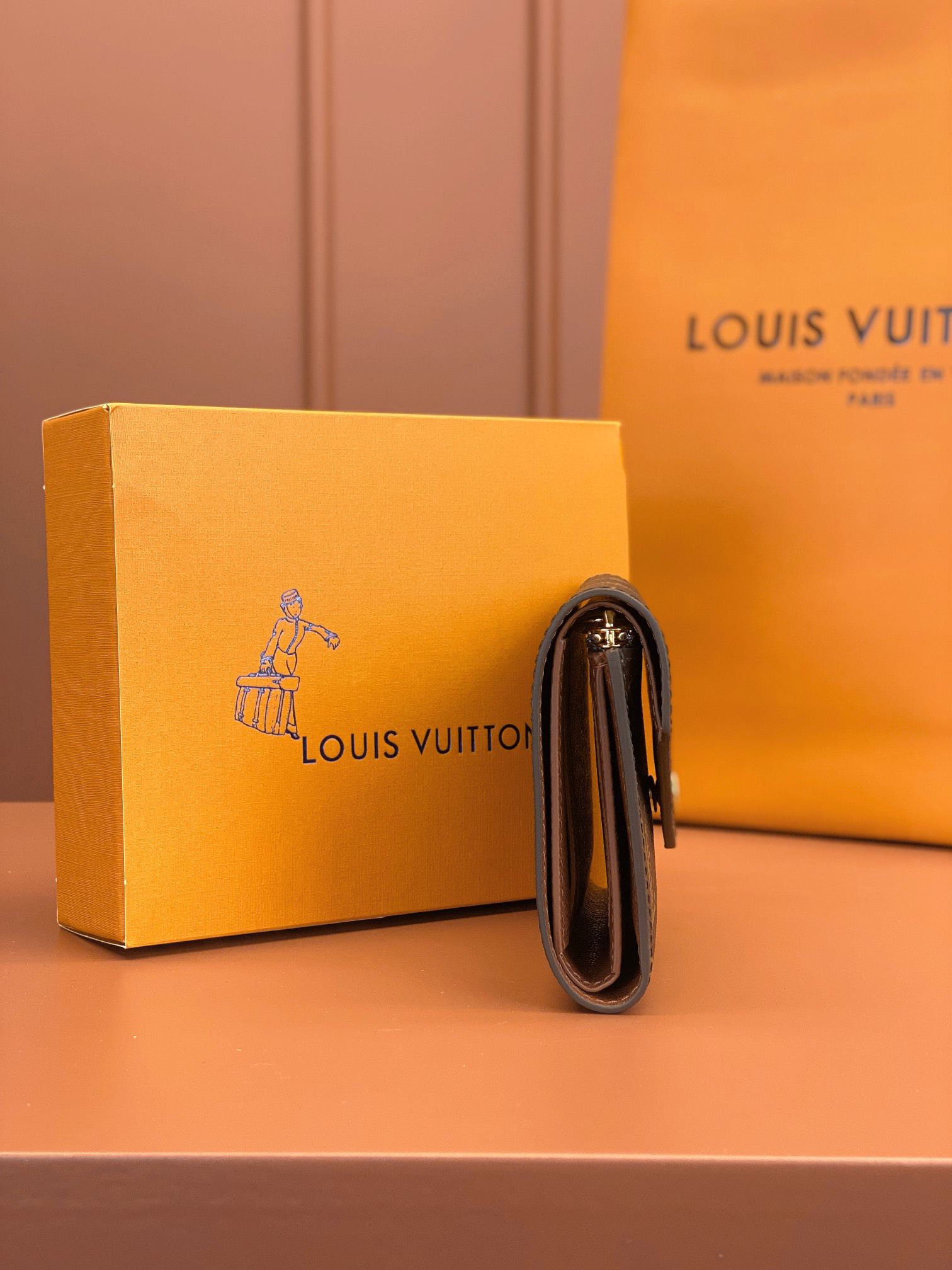 ルイ・ヴィトン(Louis Vuitton) ポルトフォイユ･ヴィクトリーヌ