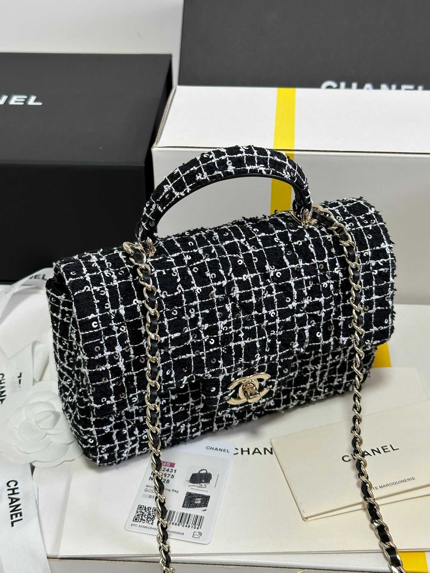 シャネル「Chanel」24P ツイード スパングル CFミニ ショルダーバッグ