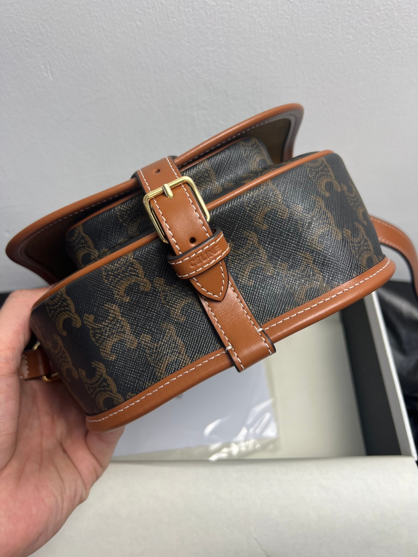 セリーヌ「Celine」トリアンフ モノグラム サドルバッグ