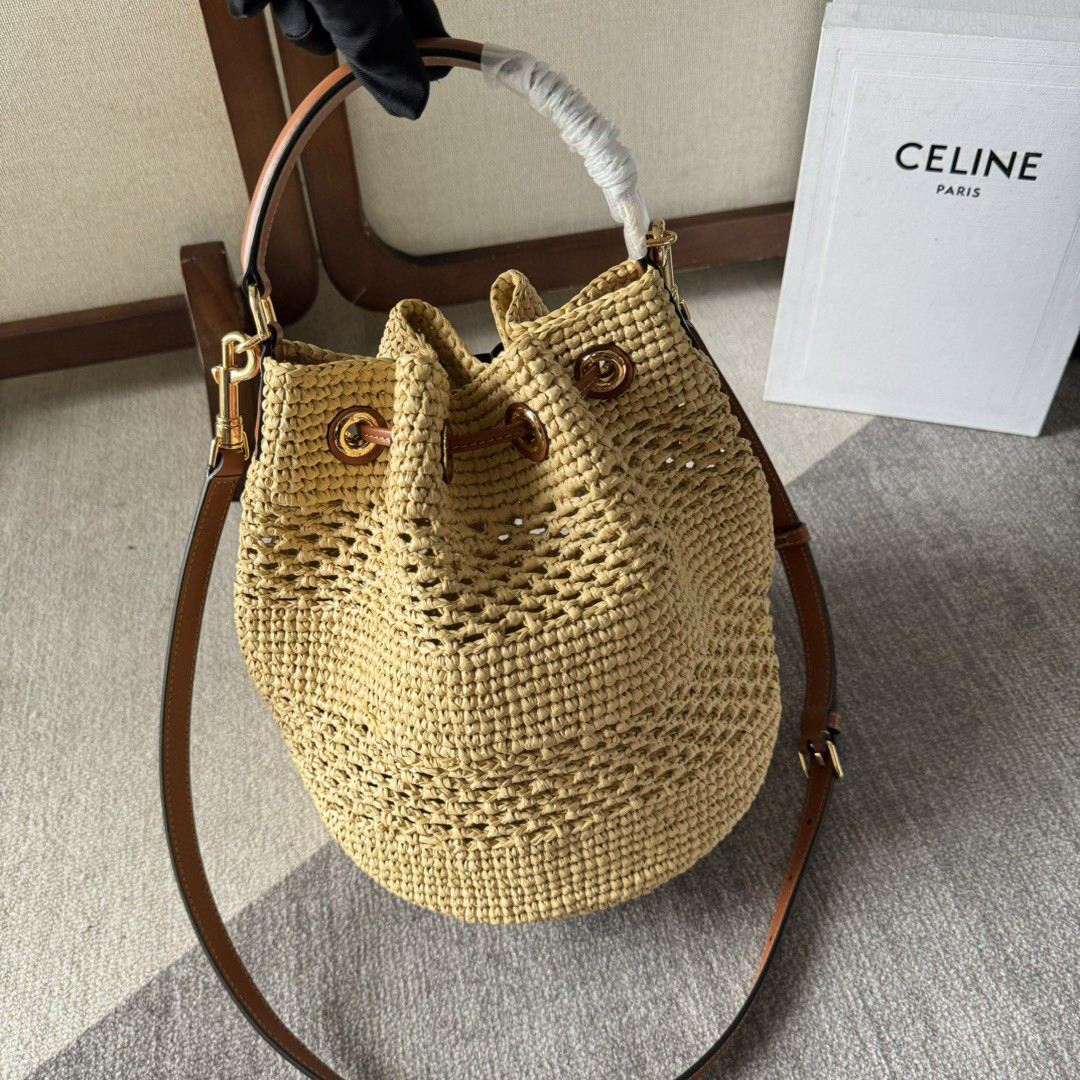 セリーヌ「Celine」＆カーフレザー クラシックバスケットバッグ