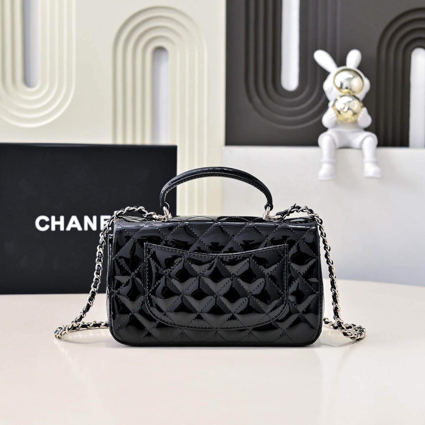 シャネル「Chanel」24SS ラムレザー ブラック チェーンショルダーバッグ レディース ミニバッグ