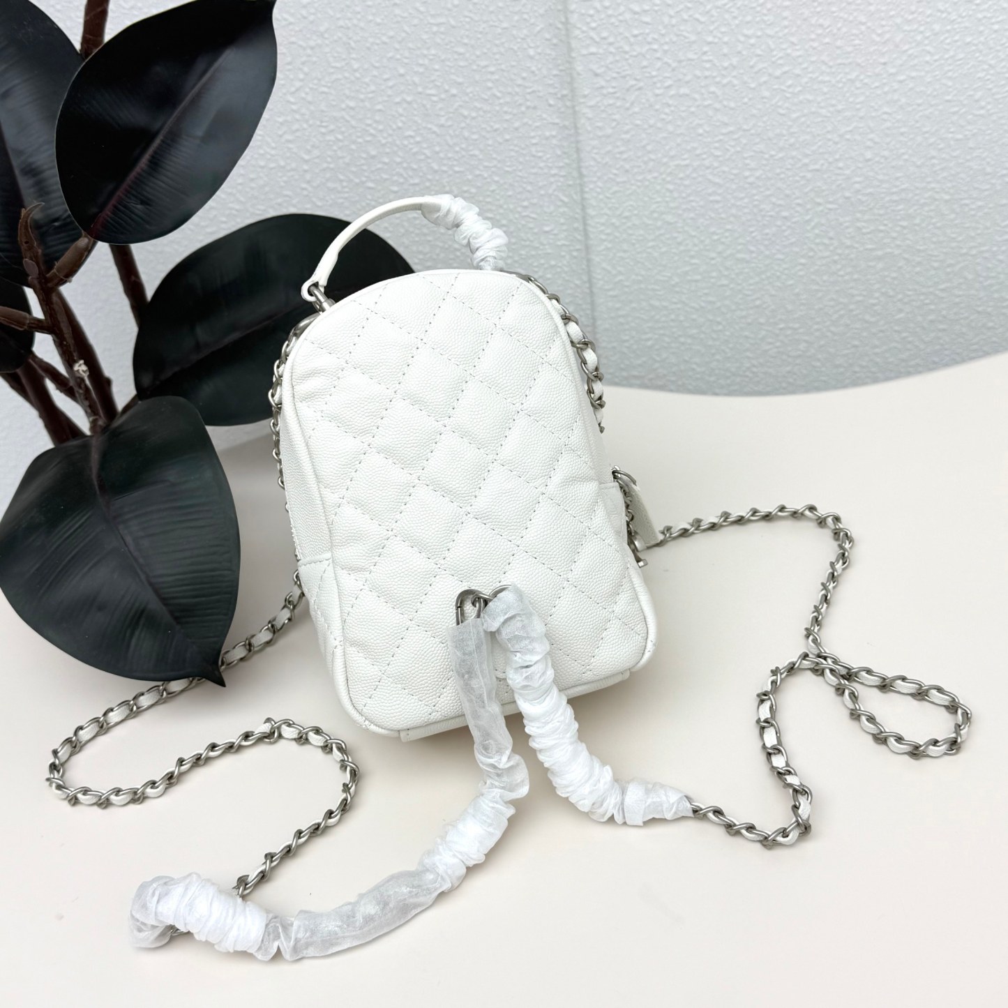 シャネル「Chanel」25C バックパック レザー ミニサイズ