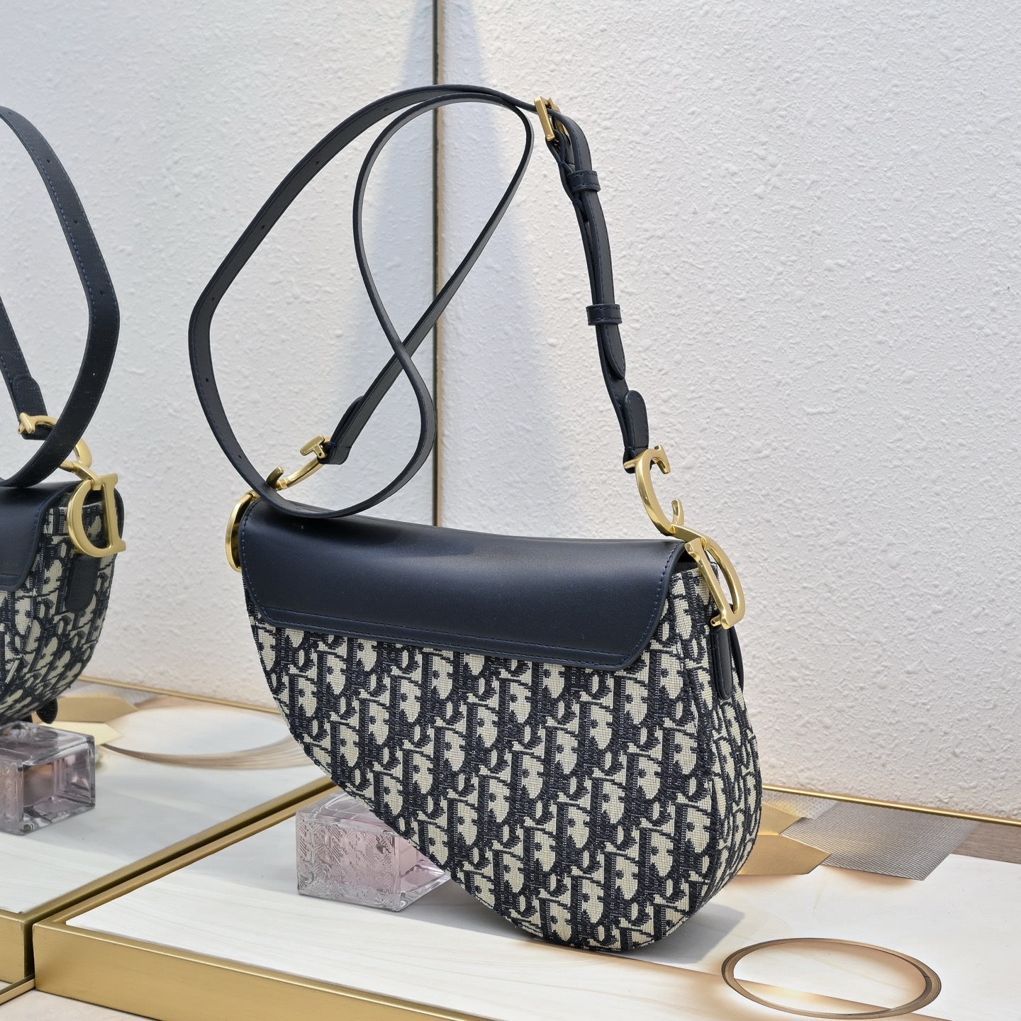 ディオール「Dior」サドルバッグ ショルダーバッグ