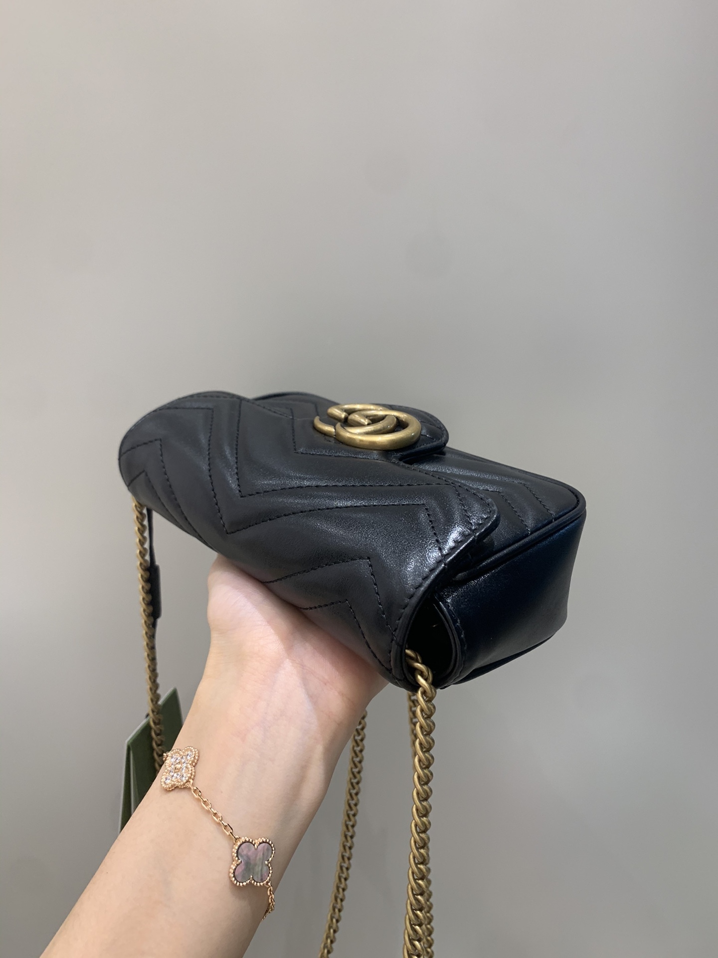 グッチ「Gucci」クラシック ショルダーバッグ