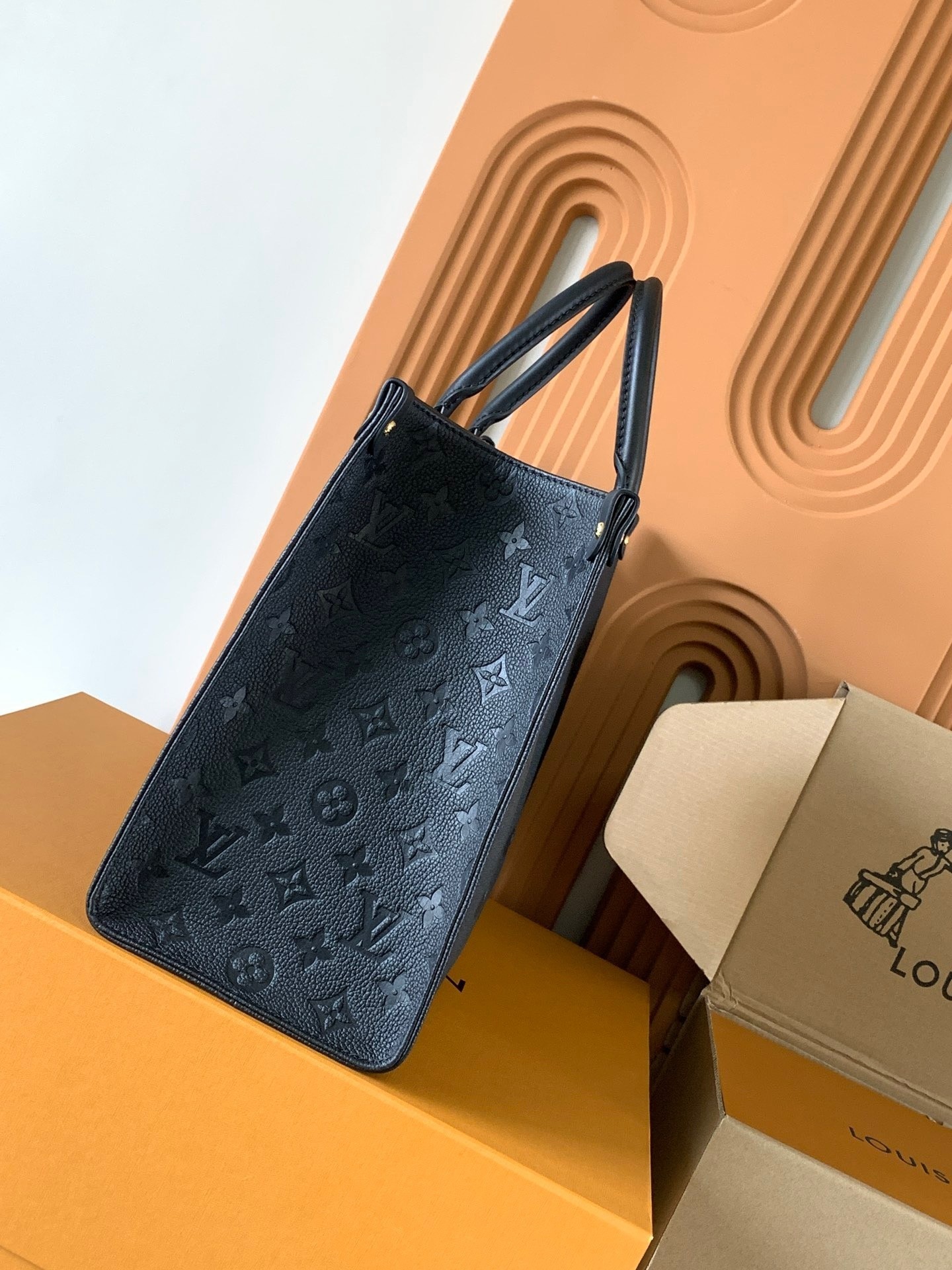 ルイ・ヴィトン「Louis Vuitton」 OnTheGo MM トートバッグ