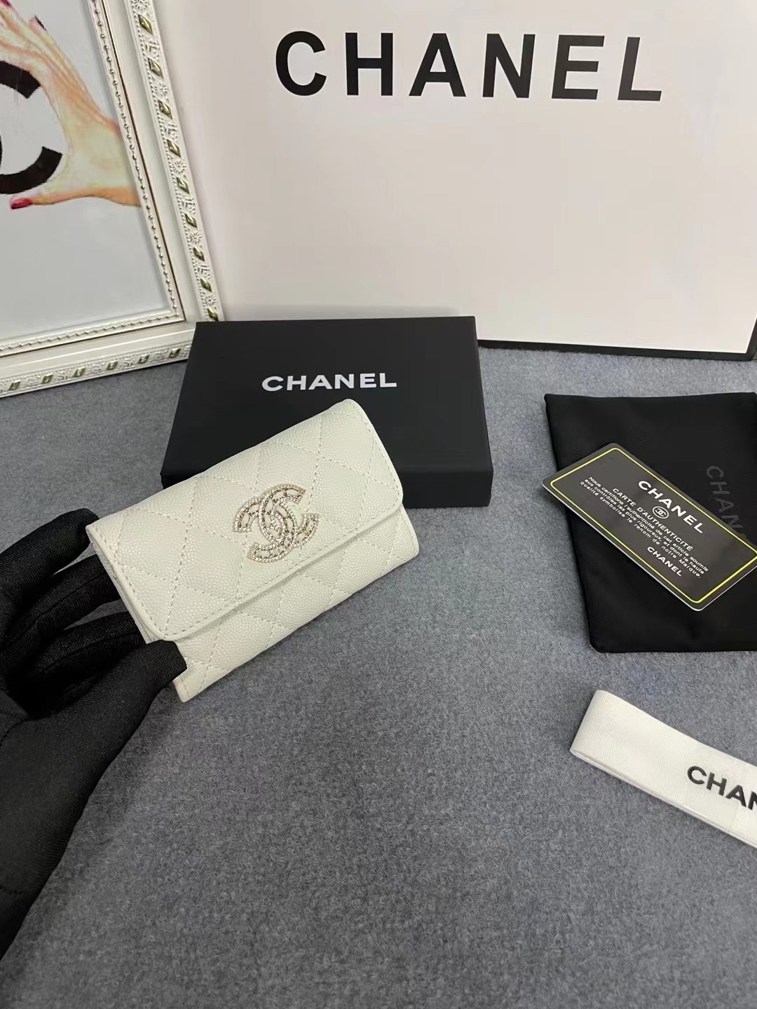 シャネル「Chanel」カヴィアレザー ダイヤモンドロゴ カードケース