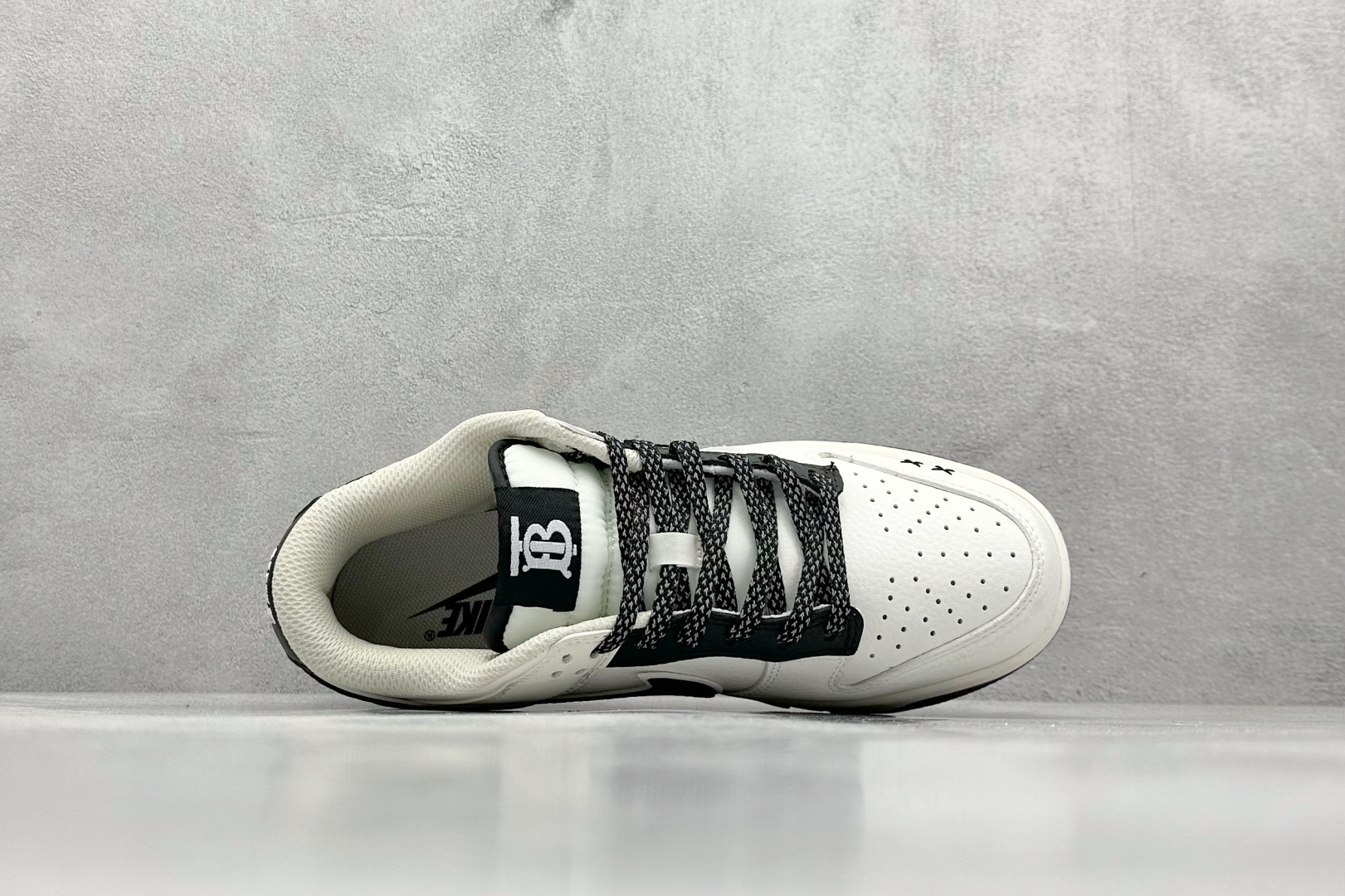 「コラボモデル」Burberry x NikeSB Dunk Low XC （Nike × BURBERRY Collaboration Nike SB Dunk Low XC）