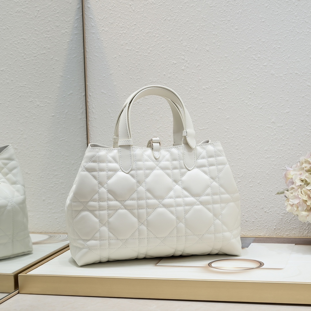 ディオール「Dior」TOUJOURS レザー ショルダーバッグ