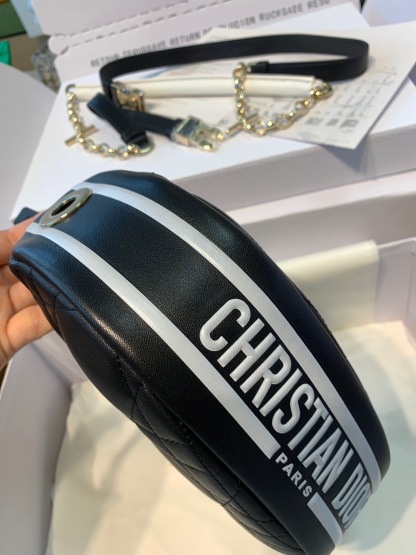 ディオール「Dior」ルナ クレセントバッグ レザー ショルダーバッグ