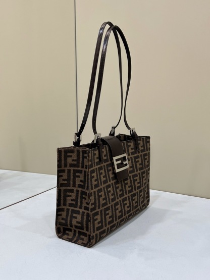 フェンディ「Fendi」ミニモノグラム トートバッグ