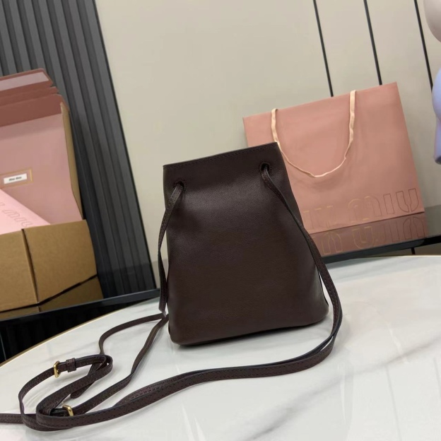 ミュウミュウ「Miu Miu」ミニ バケットバッグ ラムスキン マルチウェイ