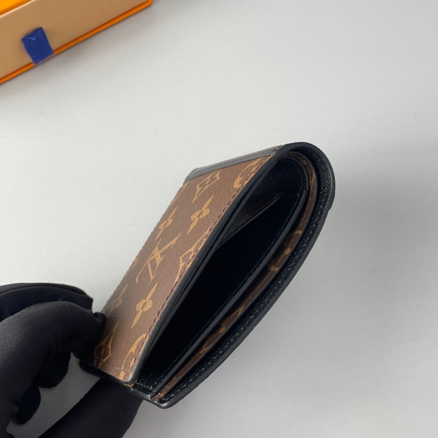 ルイ・ヴィトン「Louis Vuitton」MULTIPLE ウォレット