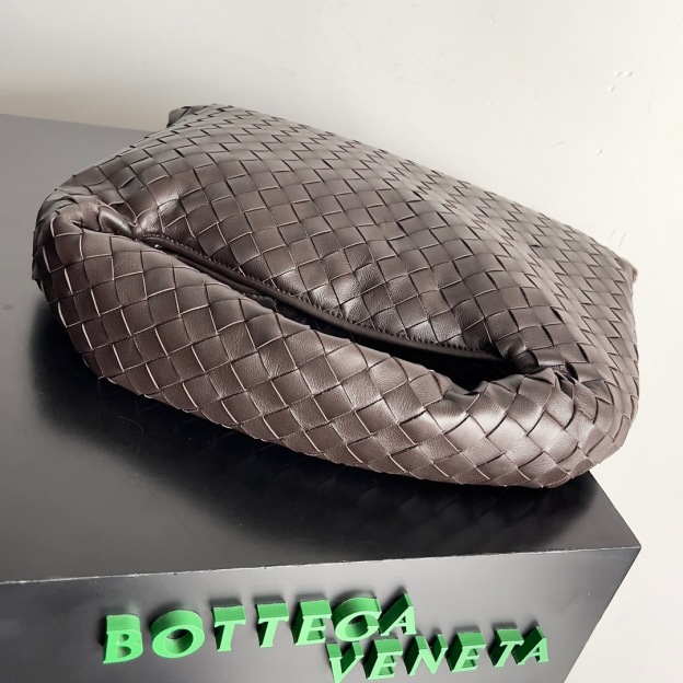 ボッテガ・ヴェネタ「Bottega Veneta」ホップ ショルダーバッグ ラージ レザー