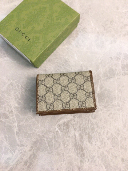 グッチ「Gucci」GG EMBLEM 財布