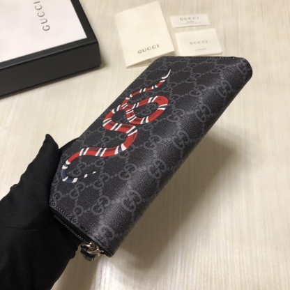 グッチ「Gucci」GG BLOOMS ジップアラウンドウォレット