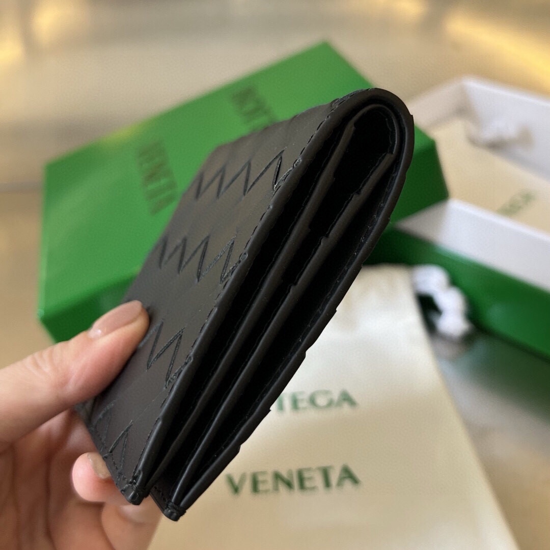 ボッテガ・ヴェネタ「Bottega Veneta」イントレチャート スリムウォレット