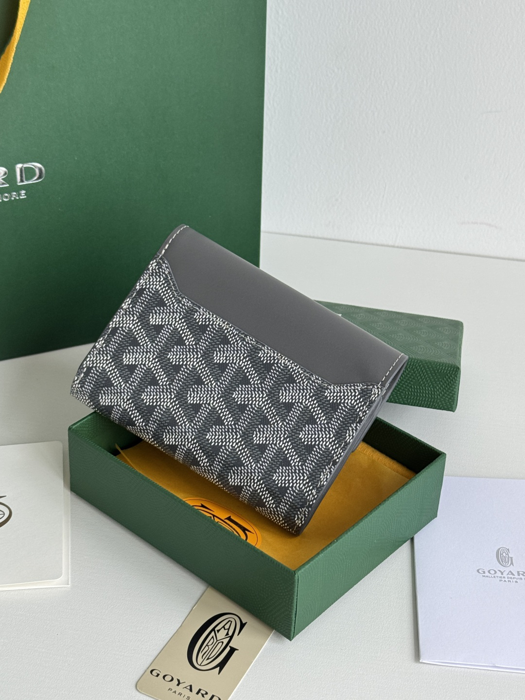 ゴヤール「Goyard」Saint Pierre 財布