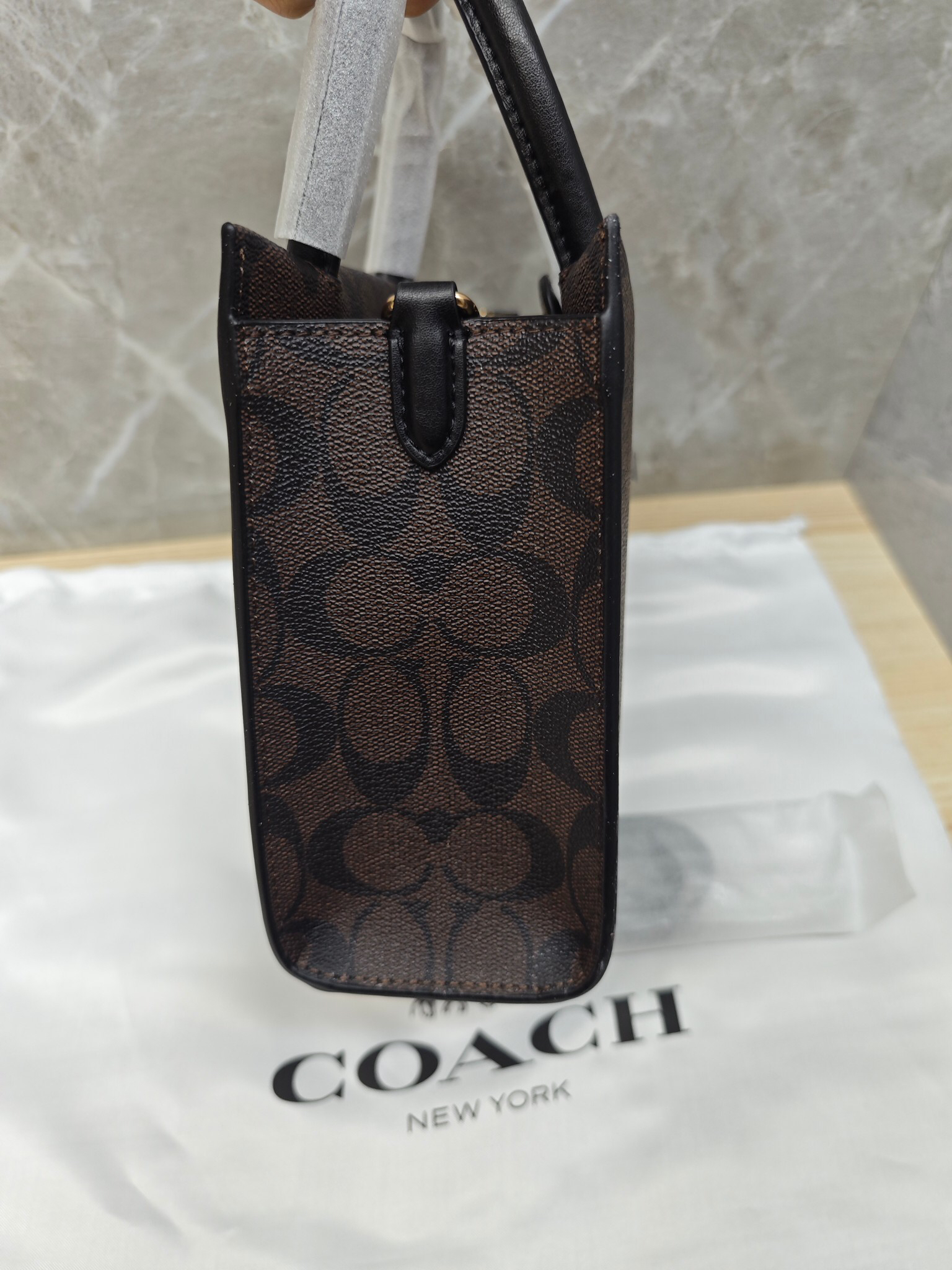 コーチ「Coach」MINI CALLY レザー ショルダーバッグ