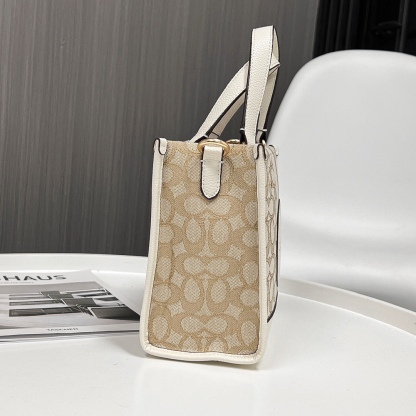 コーチ「Coach」シグネチャー ジャカード×レザー ショルダーバッグ